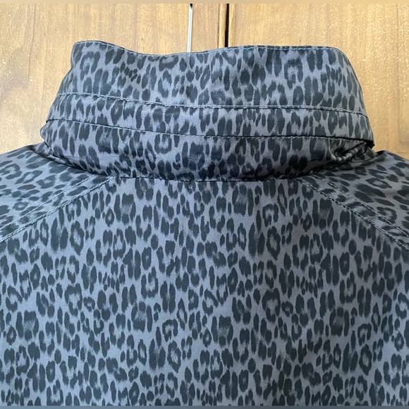 Joe Fresh light rain jacket - Picture 4 of 6